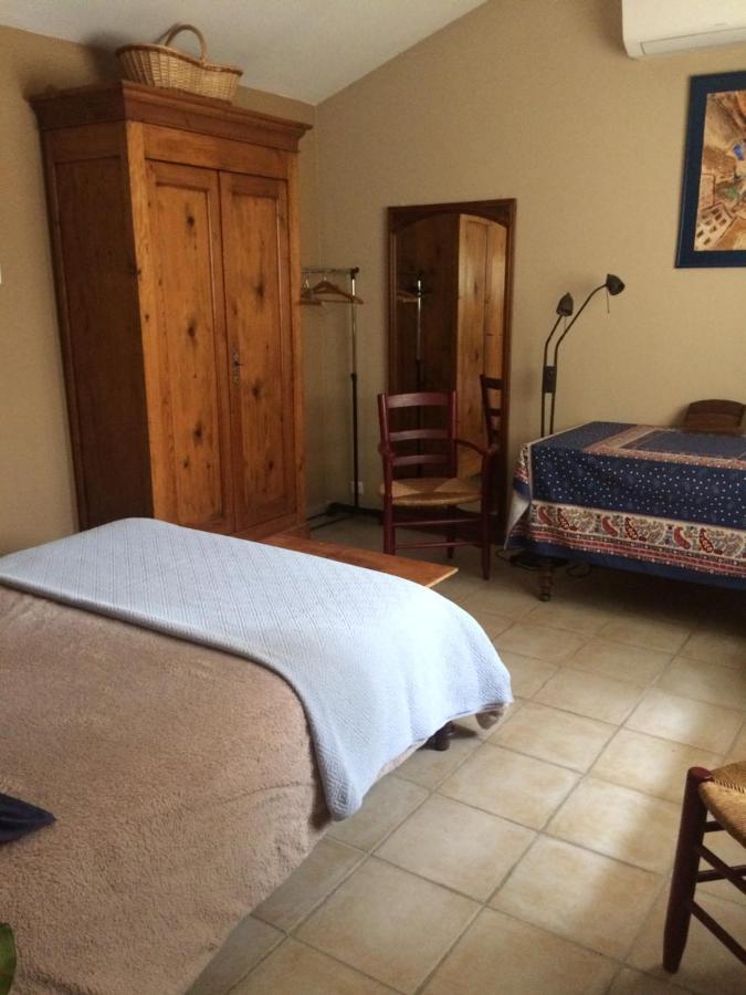 Chambre Dans Villa Charmante Vallabrègues Exterior foto
